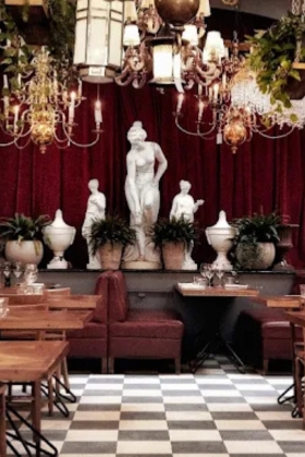 Brunswick House in Vauxhall - Great Date Night Venue for Escorts 
