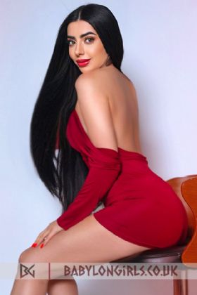 Kriss, 34C, exciting brunette 25 yrs