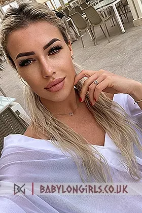 22 yrs Alya suggestive blonde, 36B 22 yrs Alya suggestive blonde, 36B