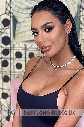 5ft 8, 34D, marvellous brunette Kara 5ft 8, 34D, marvellous brunette Kara