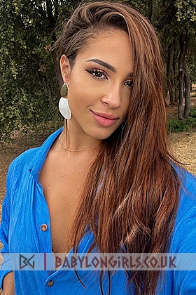 Amazing brunette Halafi 
