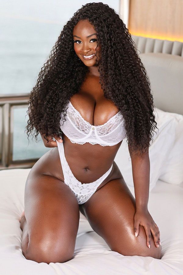 5ft 9, , heavenly black hair Salba