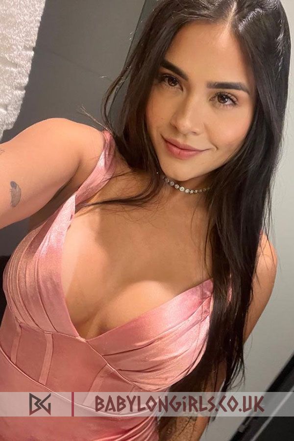 Special Mercina  brunette 5ft 6, 34C