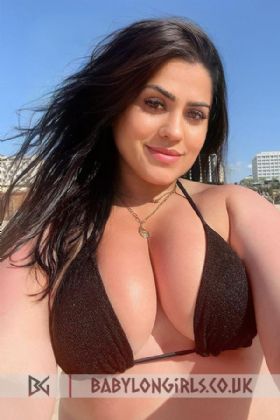 29 yrs Mamastina brilliant brunette, 36C