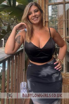 5ft 7, 34C, smart blonde Limra