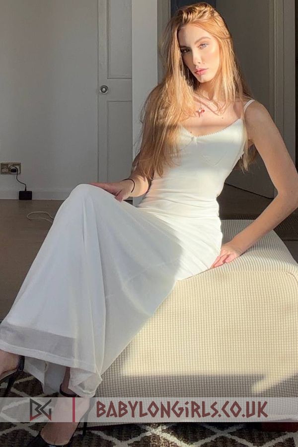 Inspiring Sampa blonde 5ft 5, 34A