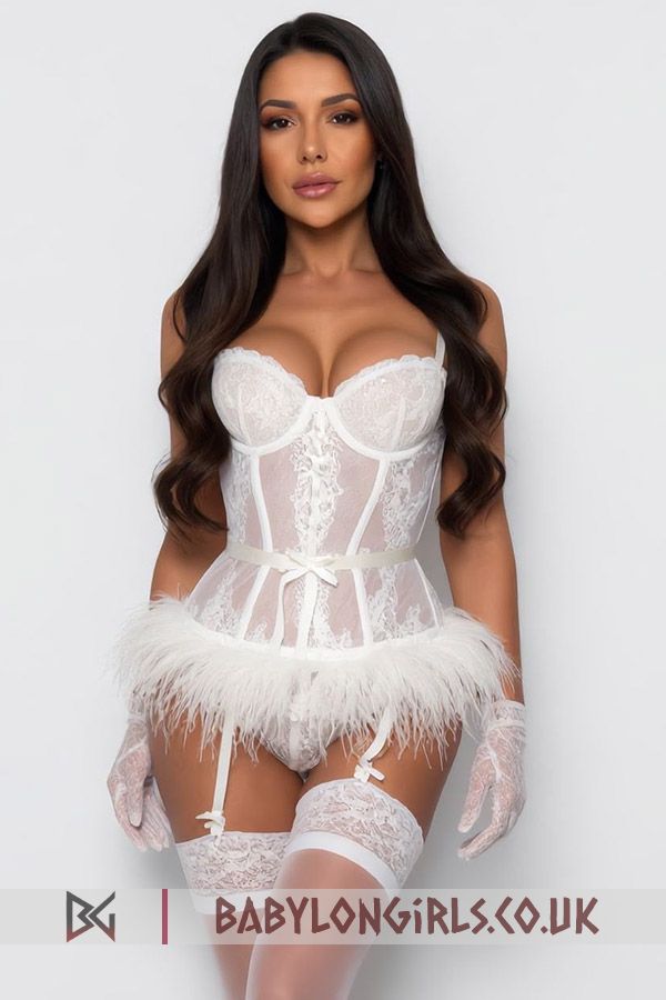 Engaging brunette Soledat 