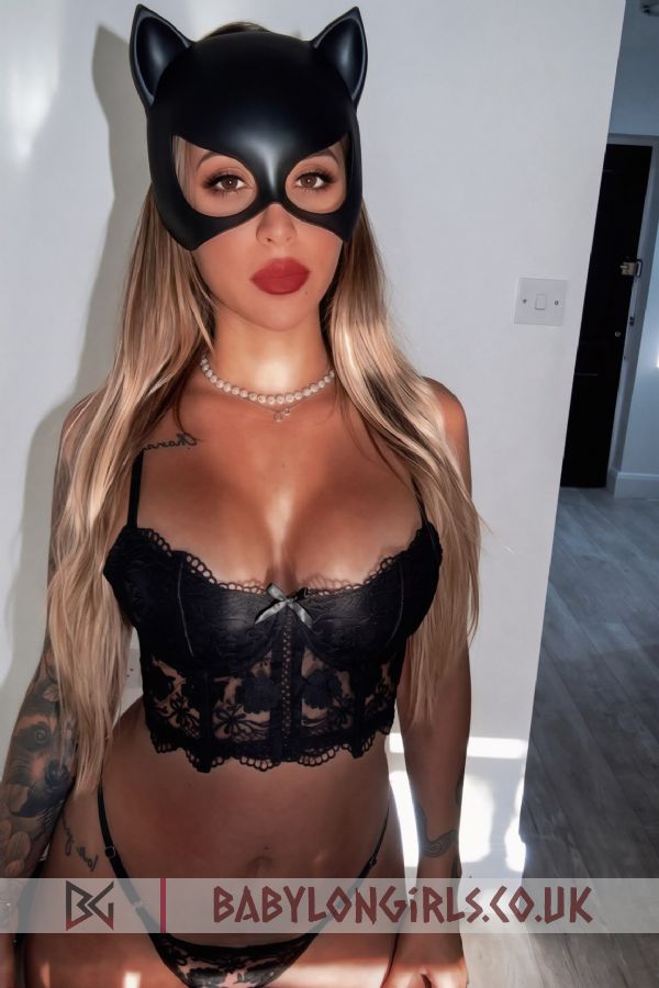 Tayla, 34E, ideal red hair 29 yrs