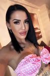 5ft 11, 34C, splendid brunette Lara 