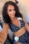 5ft 6, 36DD, satisfying brunette Shay