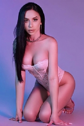 5ft 9, 36C, stimulating brunette Boka