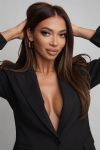 Roberta polished brunette, 34D