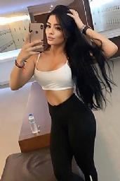 5ft 5, 34C, phenomenal brunette Mack