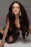 Malky overwhelming brunette, 32C