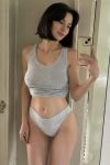 5ft 4, 34B, enjoying brunette Delina