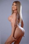 Tasi superb blonde, 36C
