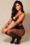 20 yrs Reba overwhelming brunette, 34C