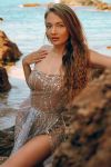 5ft 4, 34B, tantalising brunette Berbera