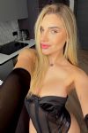 Lucretia sunshine blonde, 32D