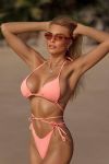 5ft 10, 34C, welcoming blonde Savanna
