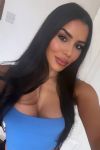 5ft 5, 34D, foxy brunette Roslyn
