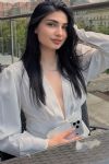 Yonny respectful brunette, 32C