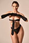 Loving brunette Karmelita 