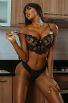 5ft 8, 36B, very hot brunette Marakesha